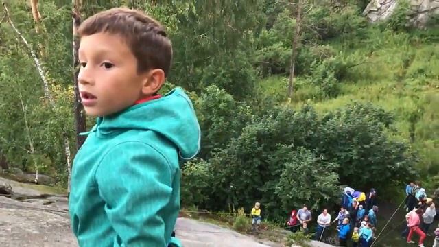 Малыш Лёня БЕГАЕТ по скалам, ХочуЛазать - скальный выезд с Малышами