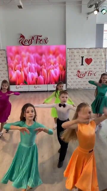 Ландыши на 8марта #бальныетанцы #бальныетанцыдети #лан смотреть онлайн