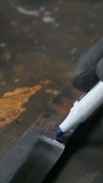 Нож из напильника#keşfet #knife #keşfetbeniöneçıkar #keskin #chefknife #blade # смотреть онлайн