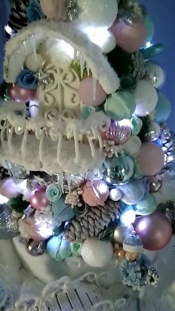 Новогодняя композиция. Christmas decor. Ёлочка с балконом и м? смотреть онлайн
