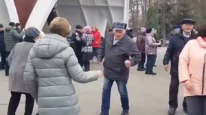 РОМАШКИ РОЗЫ ВАСИЛЬКИ НАПОМНЯТ О ЛЮБВИ