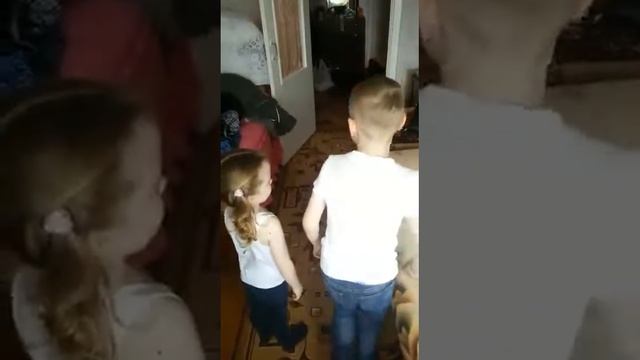 Между нами тает лёд Детская версия смотреть онлайн