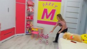 Лера  Хочет идти в Садик! Девочки учат Правила хорошег?