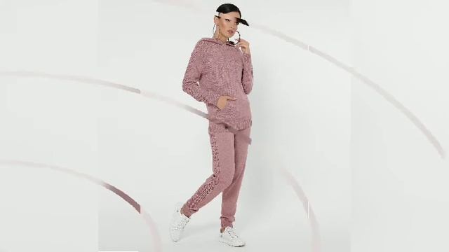 Вязаный костюм смотреть онлайн