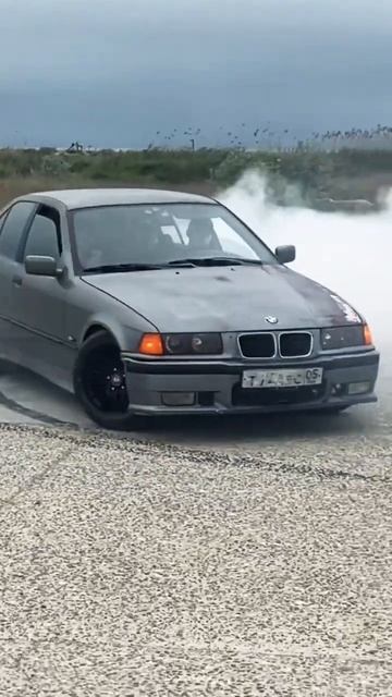BMW E36 M50B20 сток # #бмвдрифт #гараж54 #дрифт #е36 #м3 #м5ф90 #тама смотреть онлайн