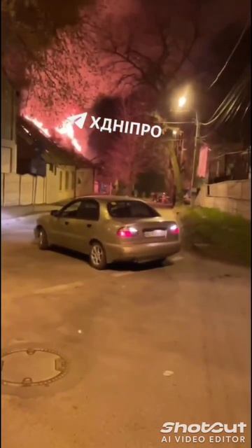 🔥В Днепре после ночного прилета Герани загорелся оте смотреть онлайн