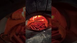 Готовим пиццу в помпейской печи