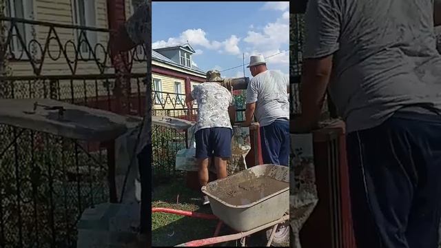 Чистка колодца грейферным ковшом смотреть онлайн