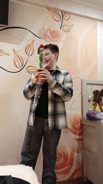 Битбокс с кактусом смотреть онлайн