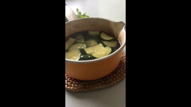 Освежающий мятный суп / Refreshing mint soup смотреть онлайн