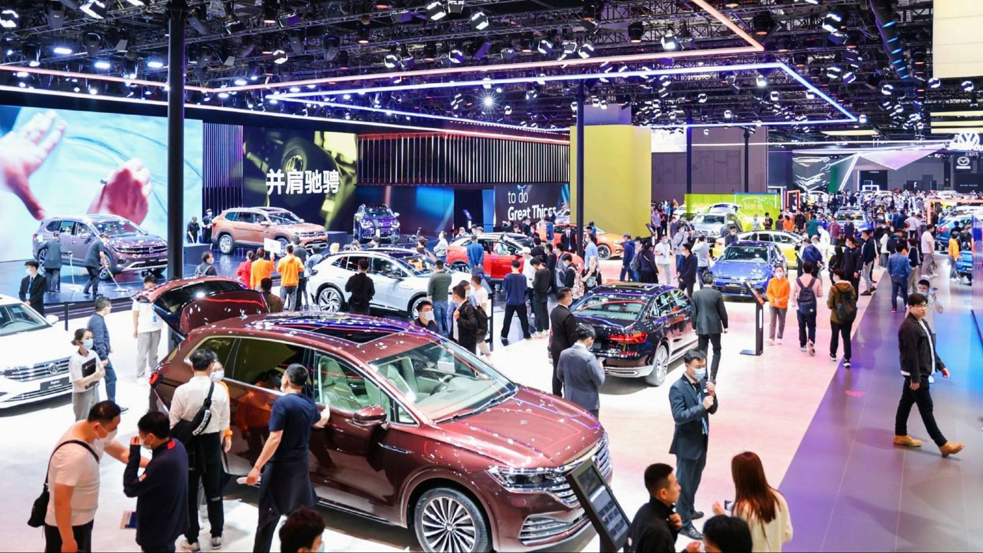 Китайский автосалон 2025. Shanghai Auto Show 2025. смотреть онлайн