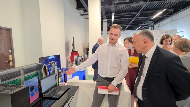 Выстака в Индустриальном парке Великий Камень 0820 смотреть онлайн