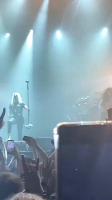 Зал поет «Никогда ничего ни хрена», Багровый Фантомас. смотреть онлайн