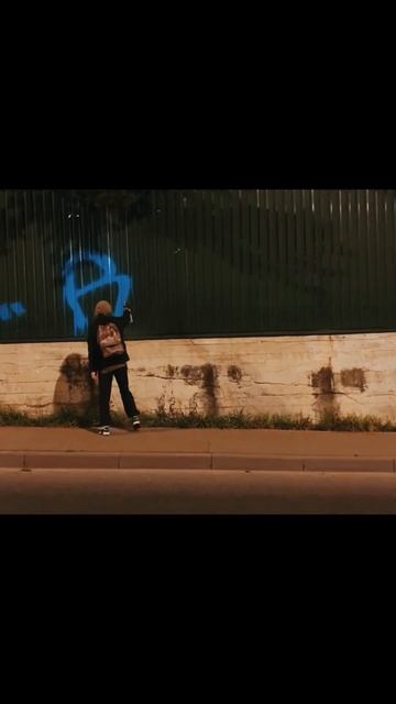 Blue Montana Ultra Wide Test (More Paint!!!) #graffiti #tagging #граффити #montana смотреть онлайн