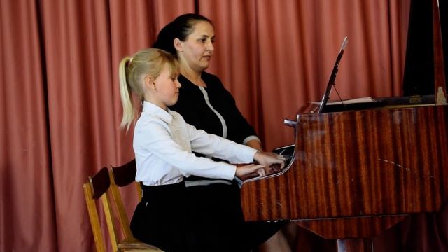 Прочан Варвара, Н.Торопова "Вальс ромашек и васильков" смотреть онлайн