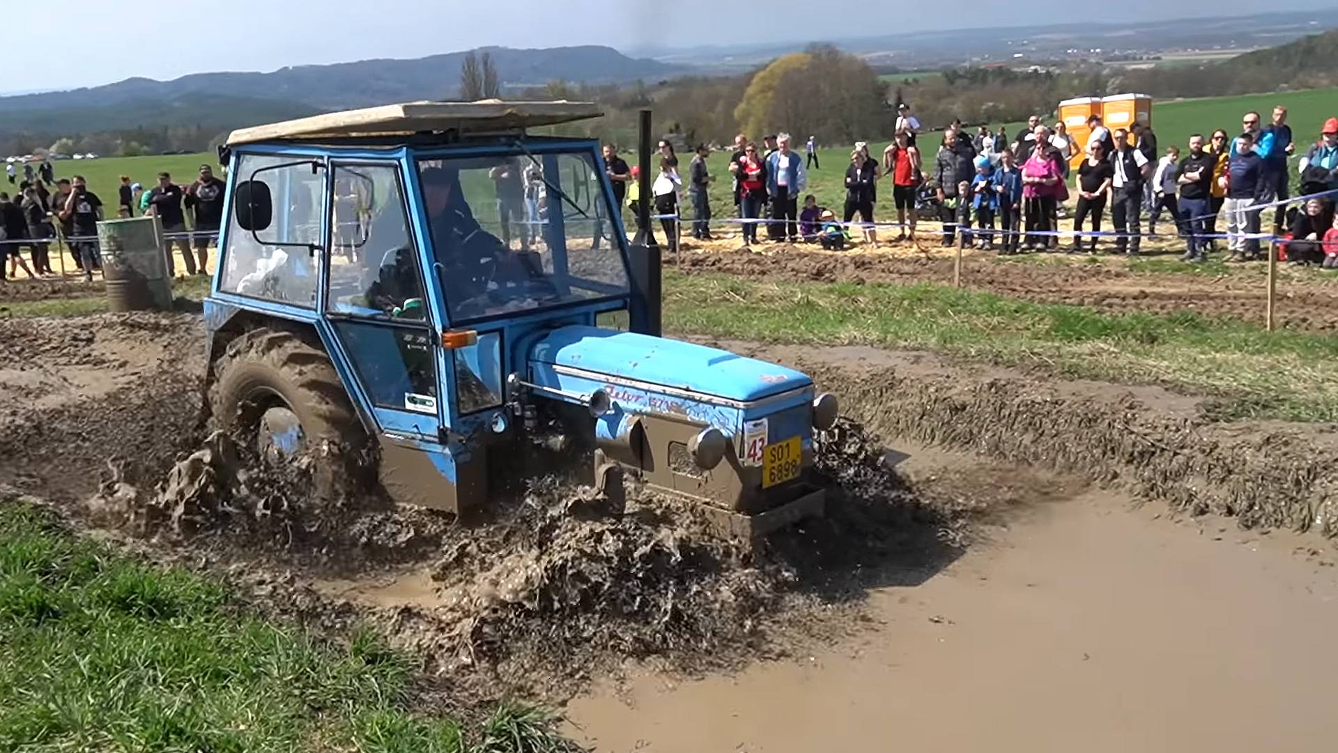 ТРАКТОРА В ГРЯЗИ! Кто ПРОЕДЕТ? смотреть онлайн
