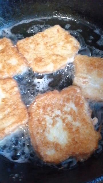 Деревенские гренки #завтракбутерброд #едимвкусно #шор смотреть онлайн