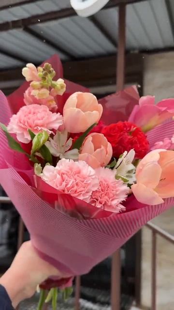 “Букет «Северное сияние»: завораживающая красота и г? смотреть онлайн