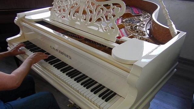 Звучит рояль C. M. Schröder - К. М. Шрёдер, поставщик Двора Его Императорского Величества смотреть онлайн