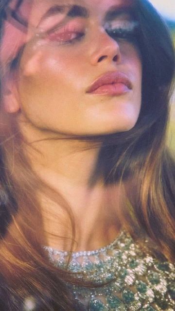 Kaia Gerber дочь Cindy Crawford; для Hollywood Reporter#like смотреть онлайн