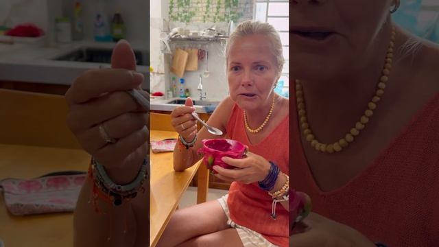 Вьетнам Едят даже мужчины. Очень вкусный Диковинный ф? смотреть онлайн