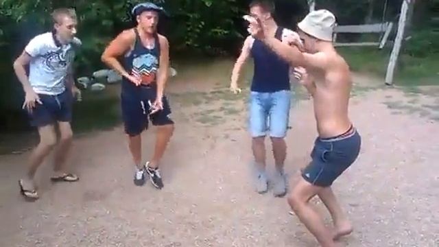 Танцоры от бога... Ребята молодцы))