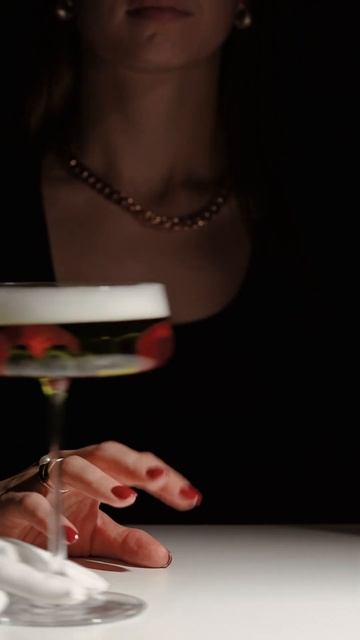 Пенка для зубов от EMRA со вкусом ягод и мяты #shorts #отбел? смотреть онлайн