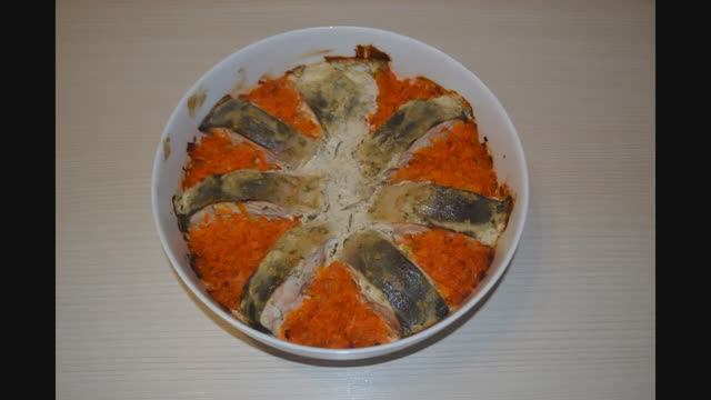 Горбушу стала готовить чаще , как только узнала про этот рецепт! Вкусный ужин из недорогой рыбы! смотреть онлайн