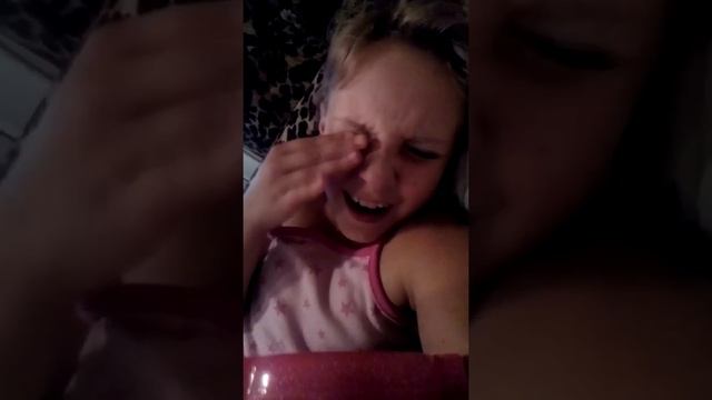 Сцена" плохая девочка и хорошая девочка" ( это шутка):-D смотреть онлайн