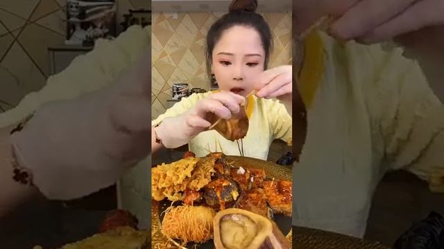 Китайцы едят на камеру / Асмр еда / Мукбанг 🍝🍝🍝 смотреть онлайн