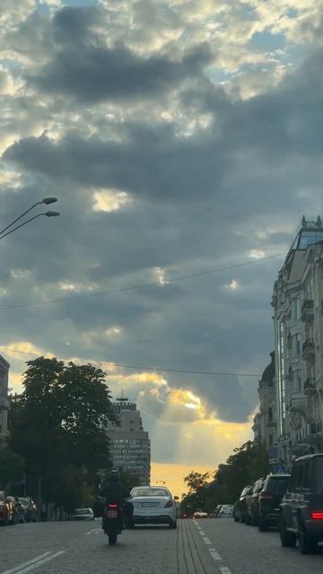 ЗОЛОТЫЕ ВОРОТА #КИЕВ смотреть онлайн