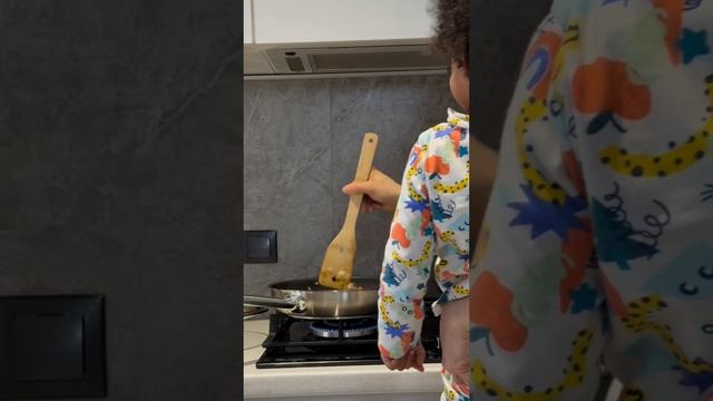 Мои дети едят говно #рецепты #youtubeshorts #food смотреть онлайн