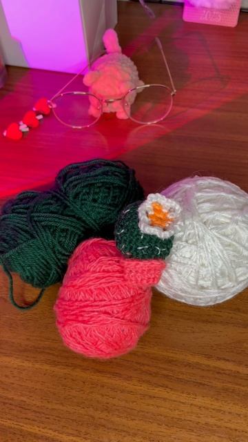 Милый кактус из пряжи #творчество #хобби #брошьручнойр смотреть онлайн