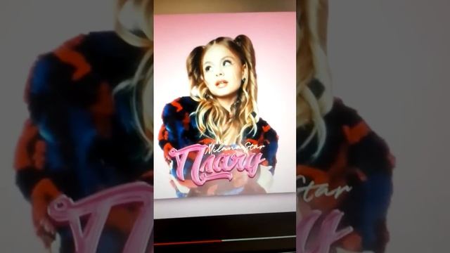 плачу Милана стар смотреть онлайн