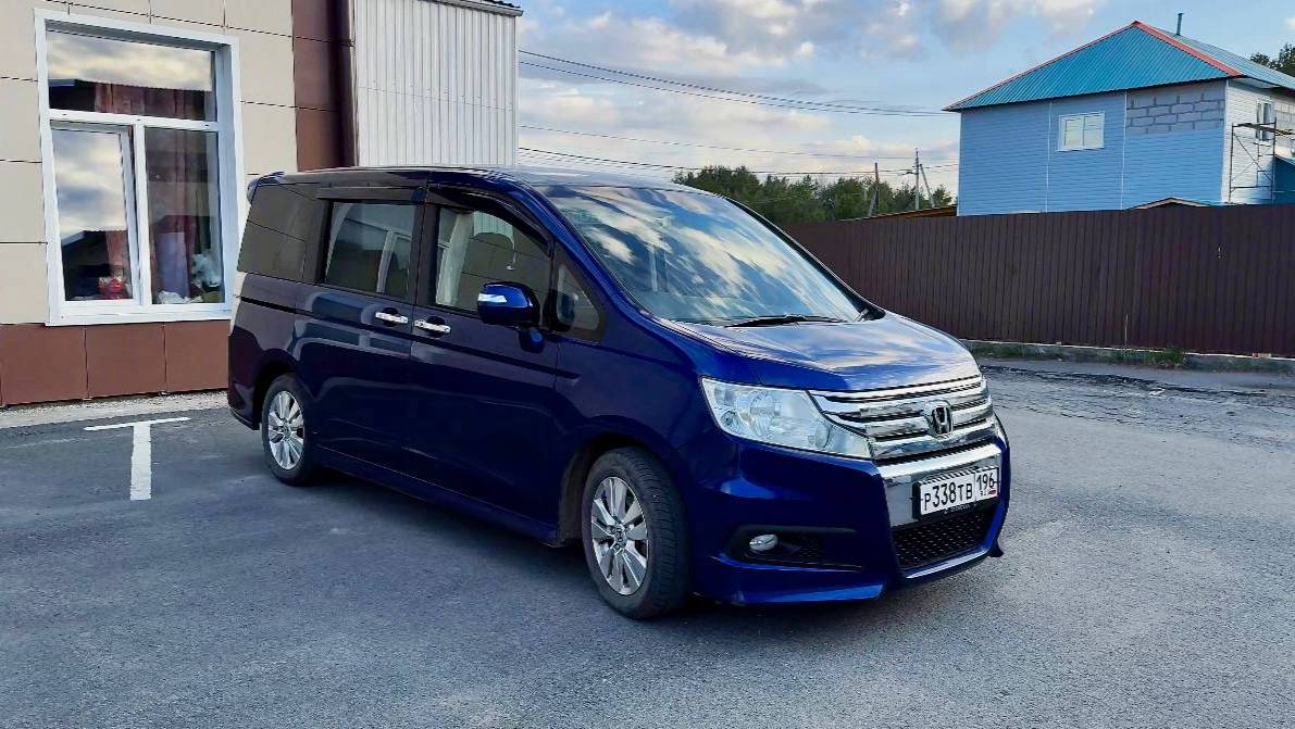 Honda Stepwgn Spada 2011 г