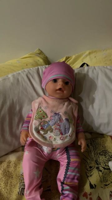 Кормим и укладываем Емми и Алису #newjeans #supershy #kpop #бейби # смотреть онлайн