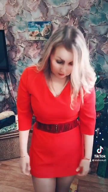 Наступают праздники!Как же я хочу жрать и не толстеть ! смотреть онлайн