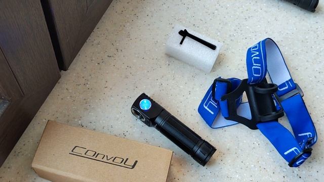 Обзор налобного фонаря Convoy H4 - 519A и Anduril 1.0 смотреть онлайн