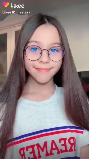 Ставь палец в верх если хотите распаковка бумажных сю? смотреть онлайн