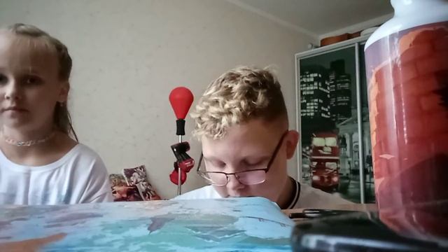 ВИДЕО С НОВЫМИ ВКУСНЯШКАМИ. ПРОБУЕМ ЕДУ КОТОРУЮ НИКОГ? смотреть онлайн