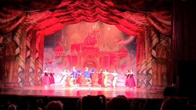 Ученицы "Ballet Space" с артистами Классического Национального Русского балета А. Бутримовича. смотреть онлайн
