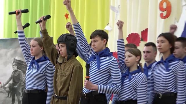 Голосами юных патриотов: праздник музыки и памяти в гимназии Каменска смотреть онлайн