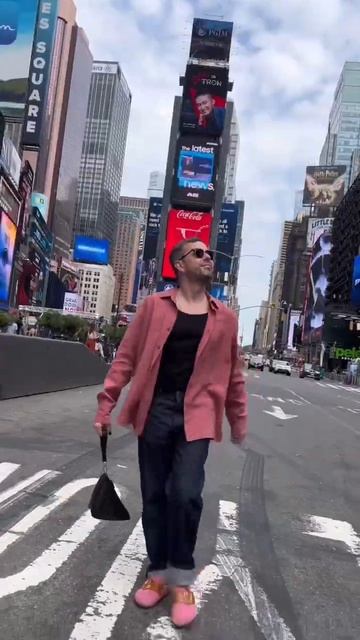 Есть тут кто мечтает работать в fashion? смотреть онлайн