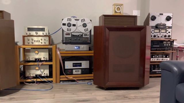 Altec 604B vs 604C speakers смотреть онлайн