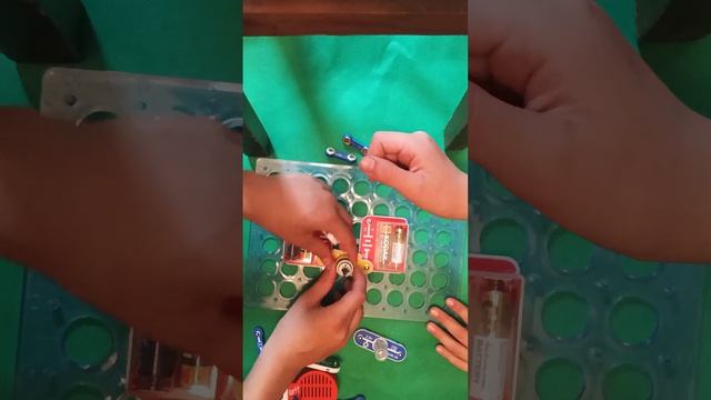 ''Электрический конструктор ЗНАТОК'' ЛАМПА 5 ЧАСТЬ смотреть онлайн