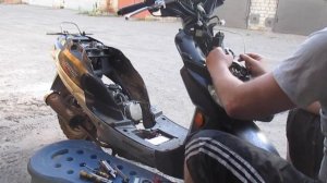 На скутере пропали передние и задние габаритные огни,