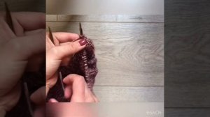 Узелковый кромочный край спицами.