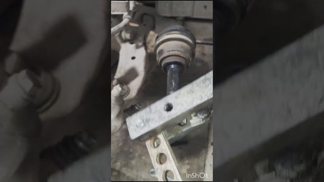 Hyundai Accent замена наружной гранаты