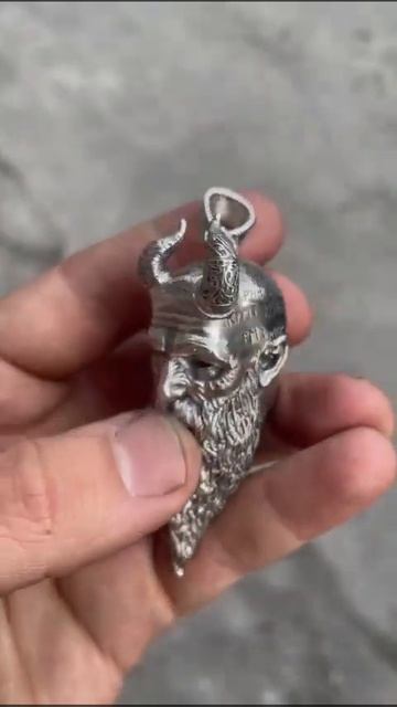 Кулон Голова Немира 65гр Серебро 925 пробы смотреть онлайн
