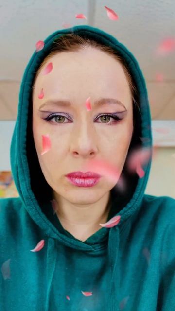 1. Зелёные глаза — самые редкие в миреМенее 2% населени? смотреть онлайн